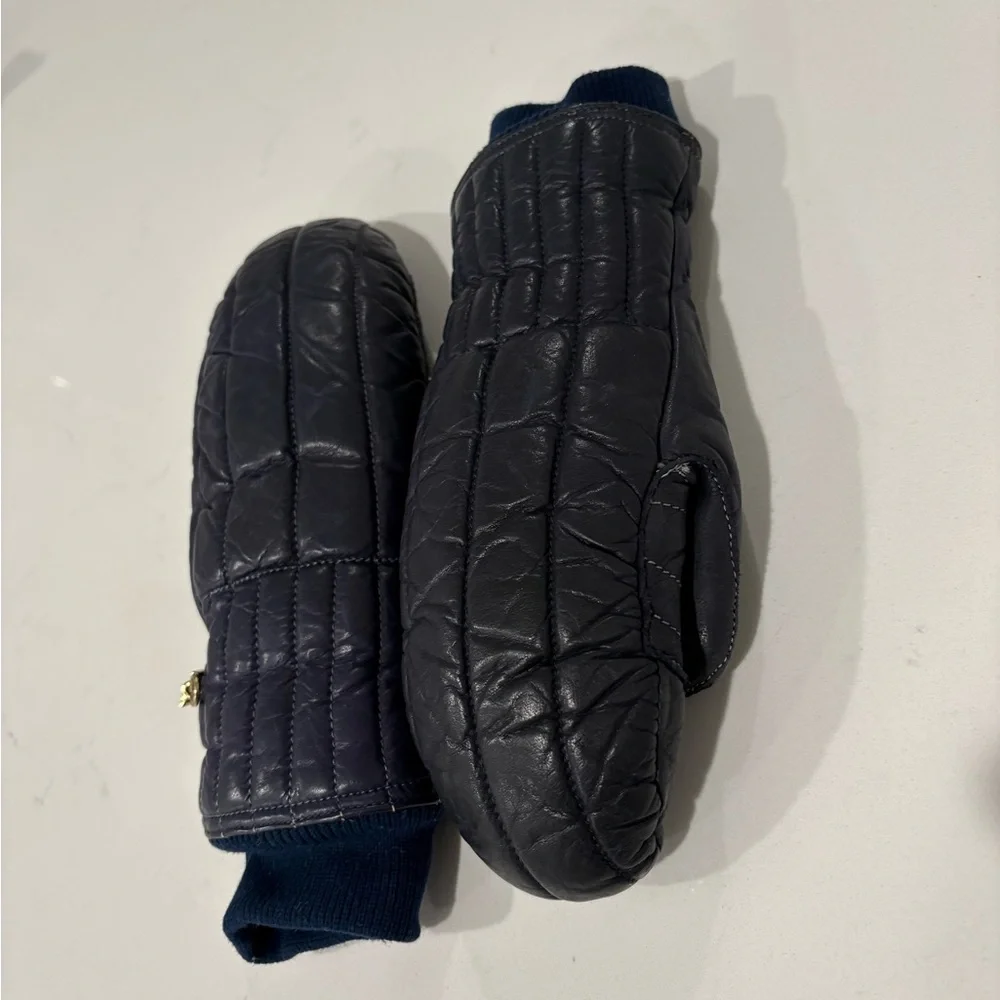 & Other Stories Black Quilted Mittens